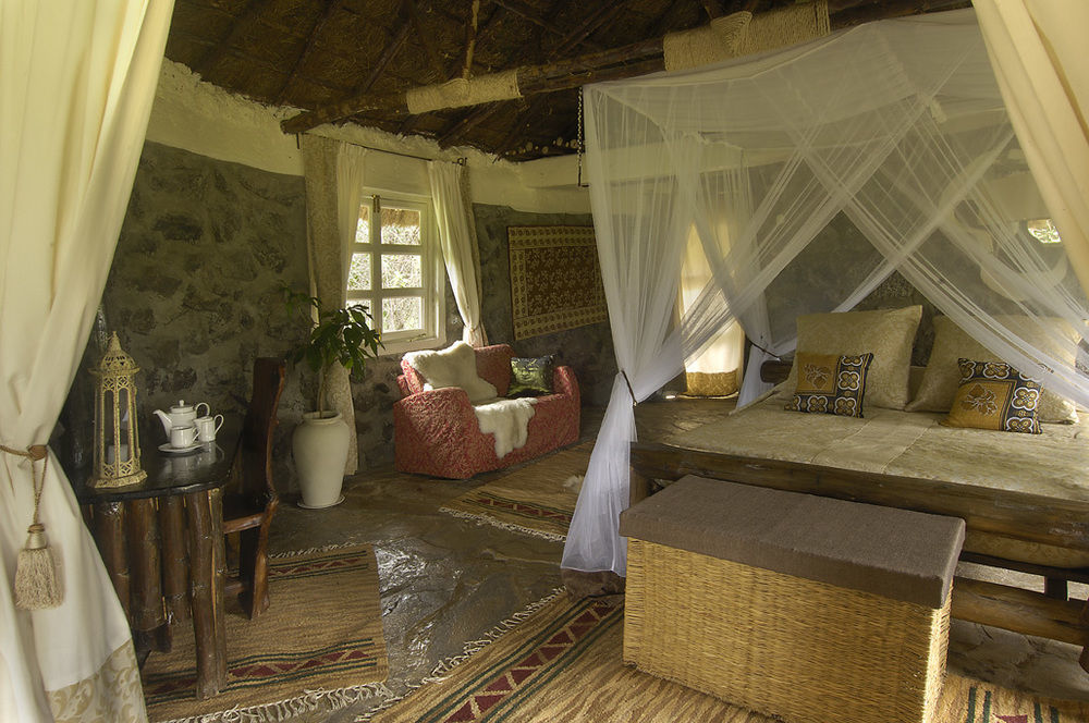 Mbweha Camp Hotel Elmenteita Eksteriør billede